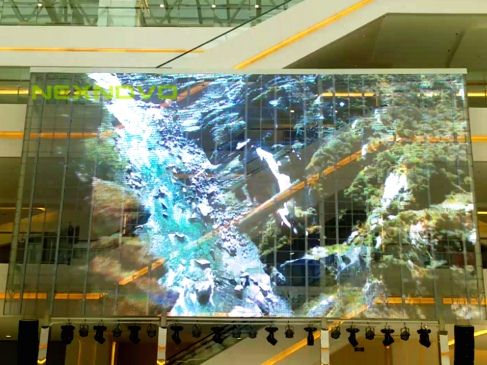 北京房山中糧萬科長陽半島商場中庭透明LED顯示屏項目