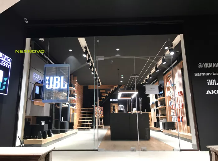 2018法國商超設(shè)備展看晶泓攜透明LED顯示屏玩轉(zhuǎn)智能傳播新模式(圖7)