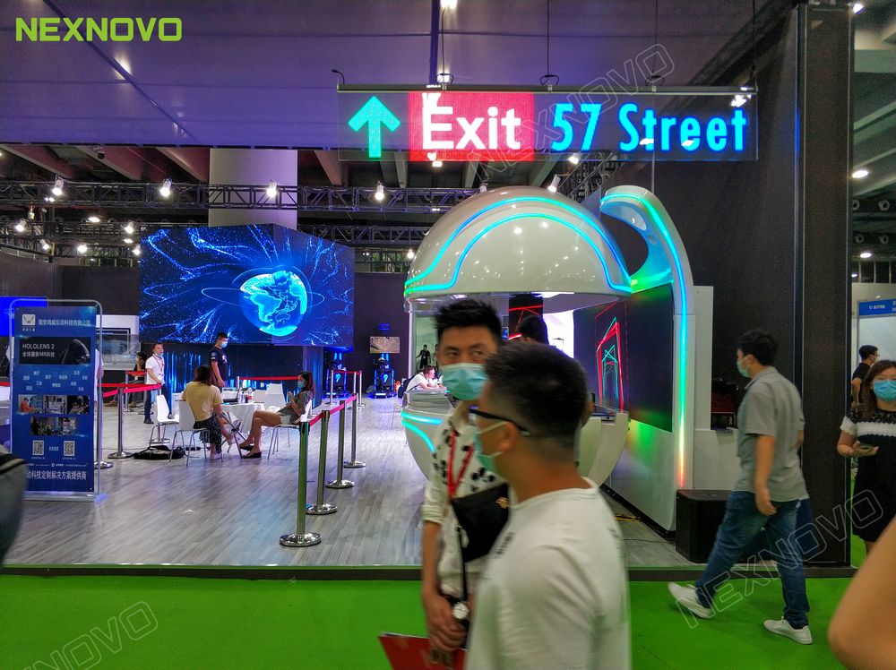 亞洲數(shù)字展覽展示博覽會NT睛屏系列LED玻璃導(dǎo)示屏項(xiàng)目(圖1)